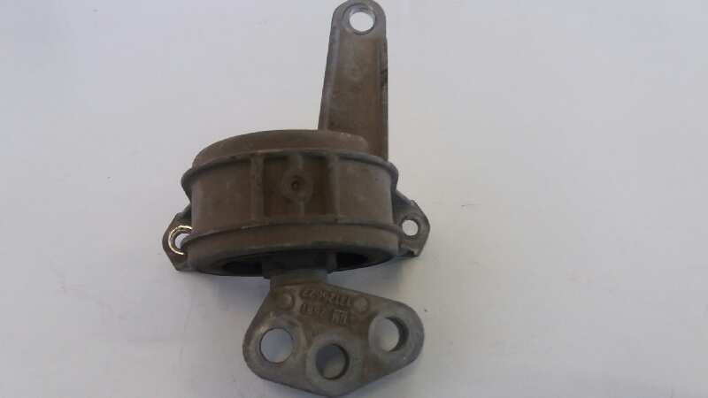  soporte motor derecho   opel astra h berlina cosmo 1.7 16v cdti
