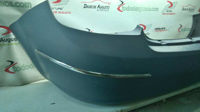  paragolpes trasero   fiat recambio original . .
