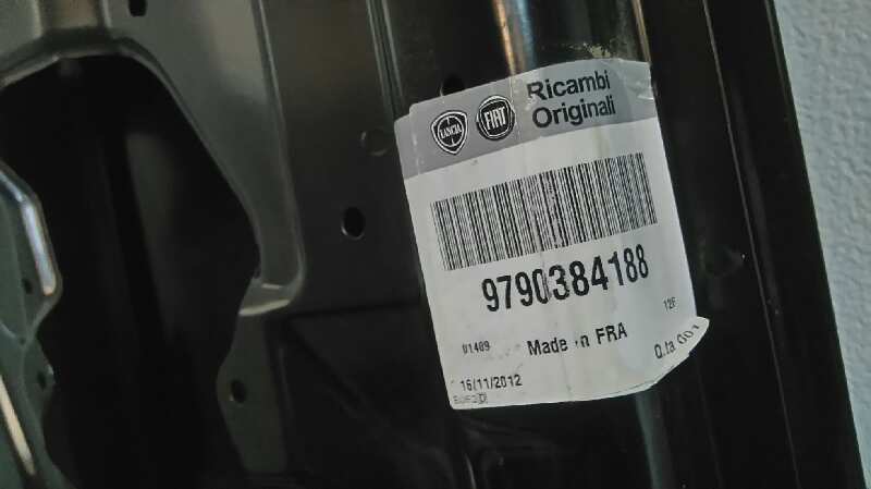  puerta delantera derecha   fiat recambio original . .