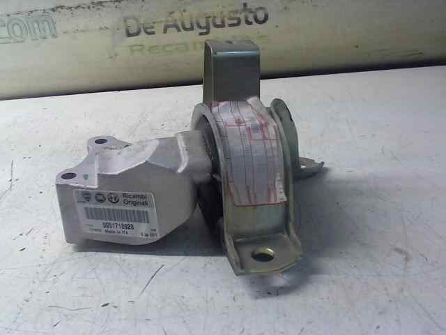  soporte motor superior derecho   fiat recambio original . .