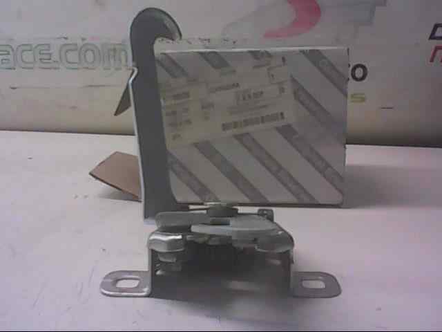  cerradura capot   fiat recambio original . .