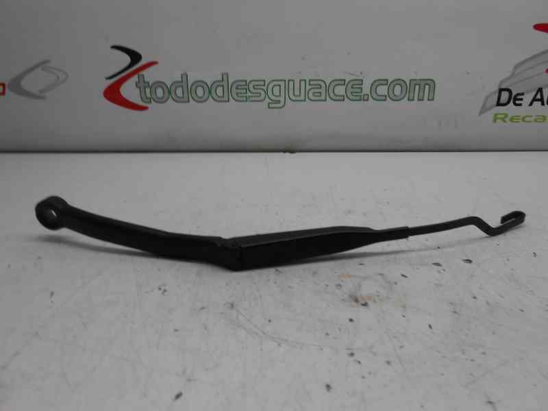  brazo limpia delantero derecho   nissan primera berlina (p11) basico 2.0 turbodiesel cat