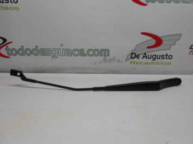 brazo limpia delantero derecho   seat recambio original .
