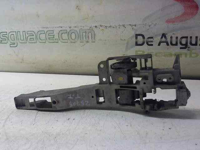  soporte maneta exterior trasera izquierda   citroen c4 berlina collection 1.6 16v hdi fap