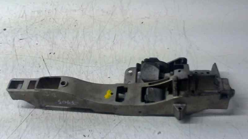  soporte maneta exterior delantera izquierda   citroen c4 berlina collection 1.6 16v hdi fap