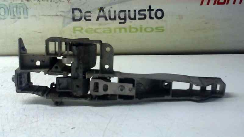  soporte maneta exterior delantera izquierda   citroen c4 berlina collection 1.6 16v hdi fap