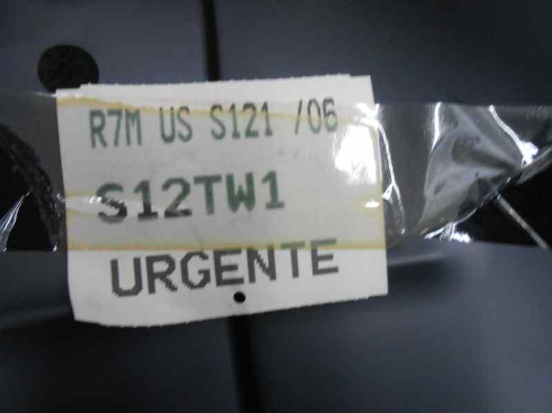  aleta delantera derecha   seat recambio original .