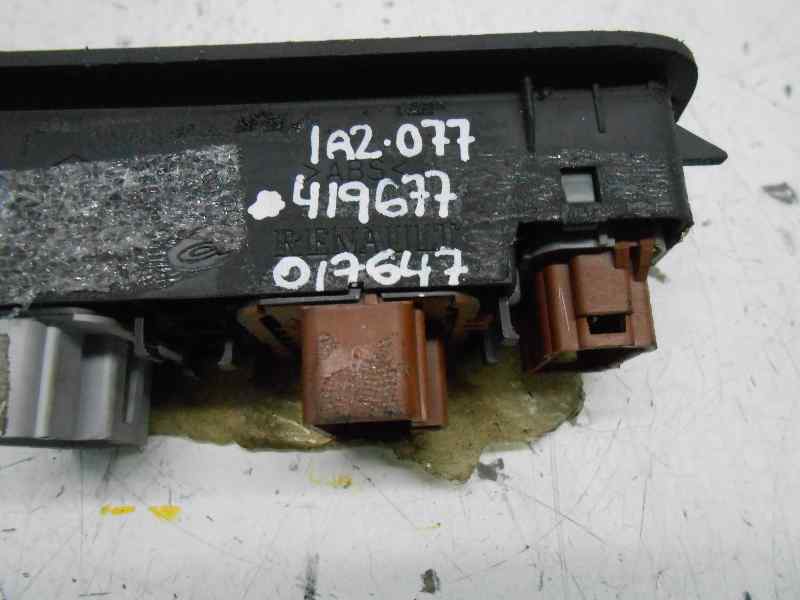 mando elevalunas delantero izquierdo   renault megane ii berlina 5p confort authentique 1.9 dci diesel