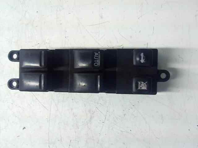  mando elevalunas delantero izquierdo   nissan primera berlina (p12) acenta 1.9 16v turbodiesel cat