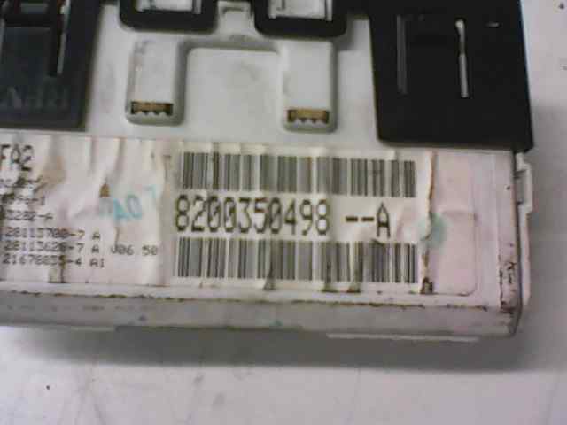  display central   renault megane ii berlina 5p confort authentique 1.5 dci diesel