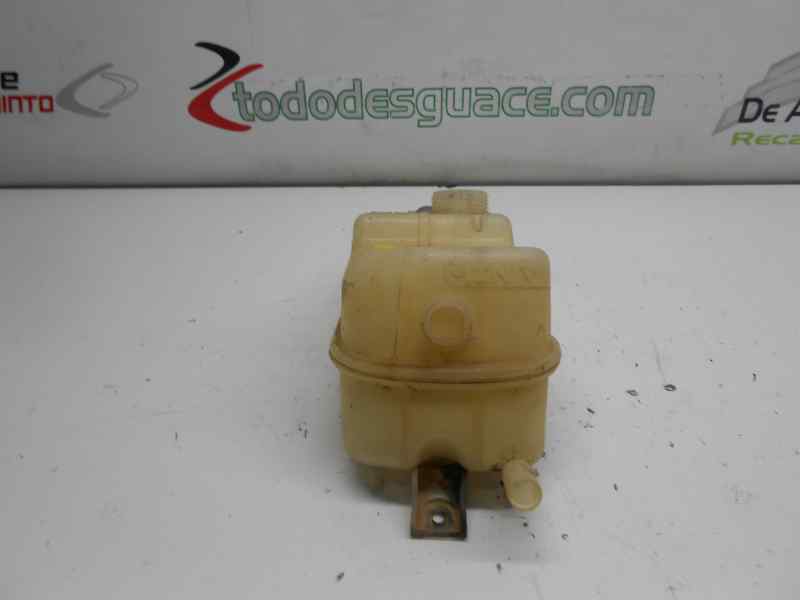  bote agua   peugeot partner kombi premium 1.6 16v hdi fap