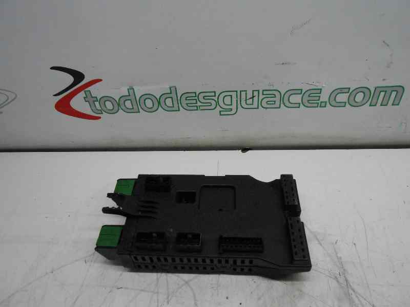  caja reles / fusibles   mercedes sprinter 02.00 - caja cerrada 314 (903.661-662) 2.3 cat