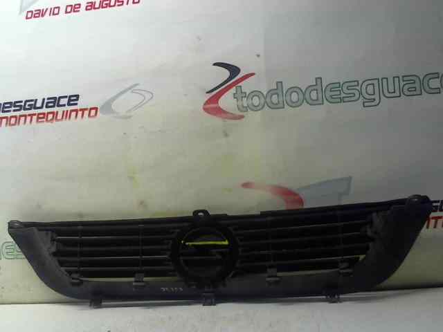  calandra delantera / rejilla del   opel vectra b berlina basico 2.0 dti
