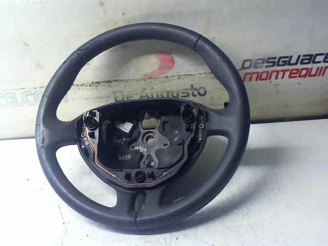  volante   renault clio iii confort dynamique 1.5 dci diesel