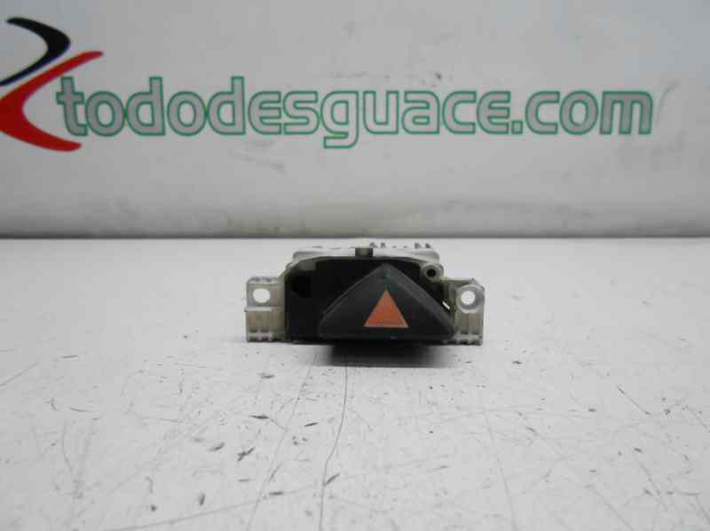  interruptor warning   ford focus berlina (cak) ambiente 1.8 tddi turbodiesel cat
