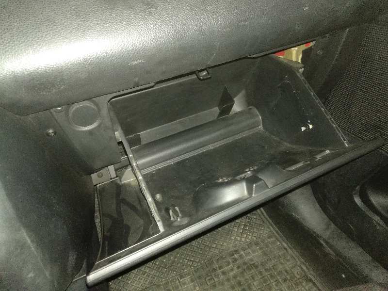  guantera   ford fiesta (cbk) ambiente 1.4 16v cat