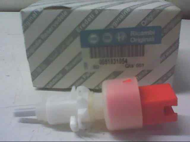 interruptor pare   fiat recambio original . .