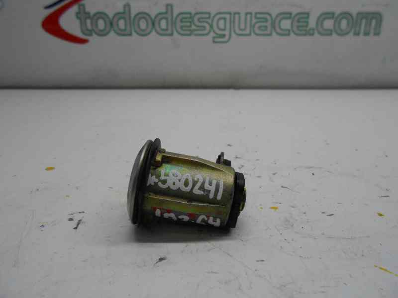  bombin puert delantera izquierda   citroen xsara berlina 1.9 d sx 1.9 diesel