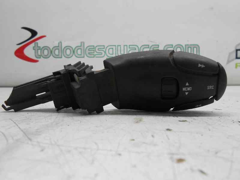  mando radio   peugeot 207 confort 1.6 16v hdi