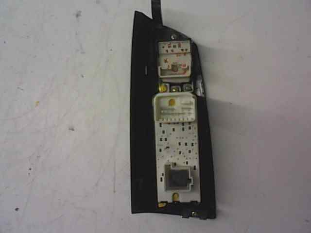  mando elevalunas delantero izquierdo   mazda rx-8 (se) 1.3 wankel cat 1.3 wankel cat