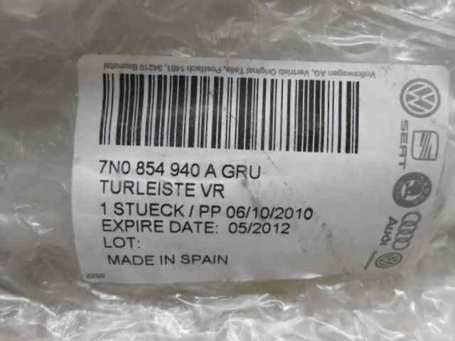  moldura   seat recambio original .
