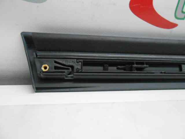 moldura   seat recambio original .