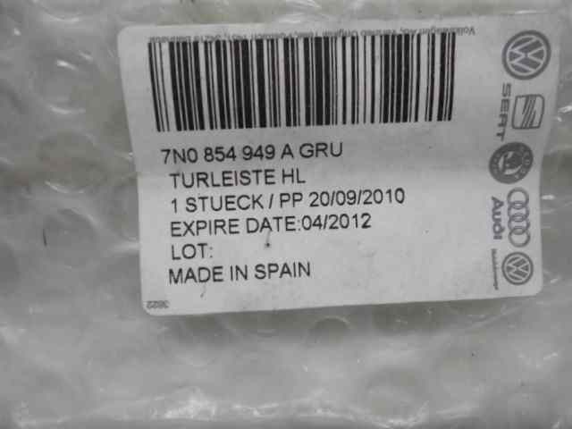  moldura   seat recambio original .