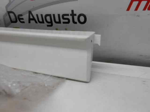  moldura   seat recambio original .