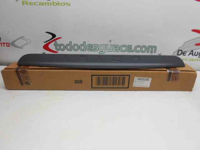  moldura piloto matricula   seat recambio original .