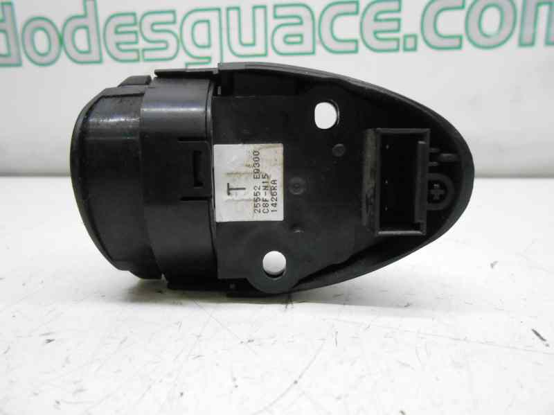  mando radio   nissan x-trail (t30) comfort 2.2 dci diesel cat
