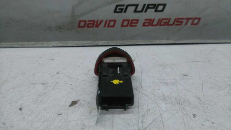  interruptor warning   renault clio ii fase ii (b/cb0) authentique confort 1.2