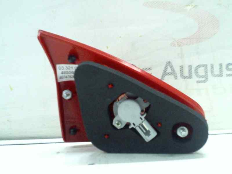  piloto trasero derecho interior   fiat recambio original . .