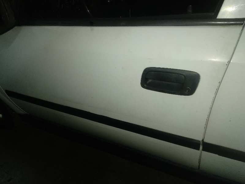  bombin puerta delantera izquierda   opel astra g caravan comfort 1.6 16v