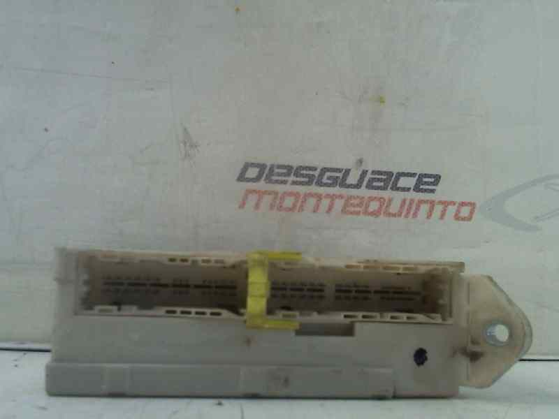  caja reles / fusibles   toyota lexus is 200 (ds2/is2) 2.2 d 2.2 d-cat