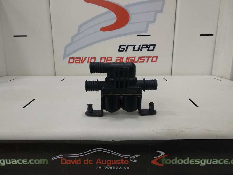  valvula intercambio de calefaccion   bmw serie 5 berlina (e60) 530d 3.0 turbodiesel cat