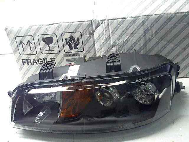  faro izquierdo   fiat recambio original . .