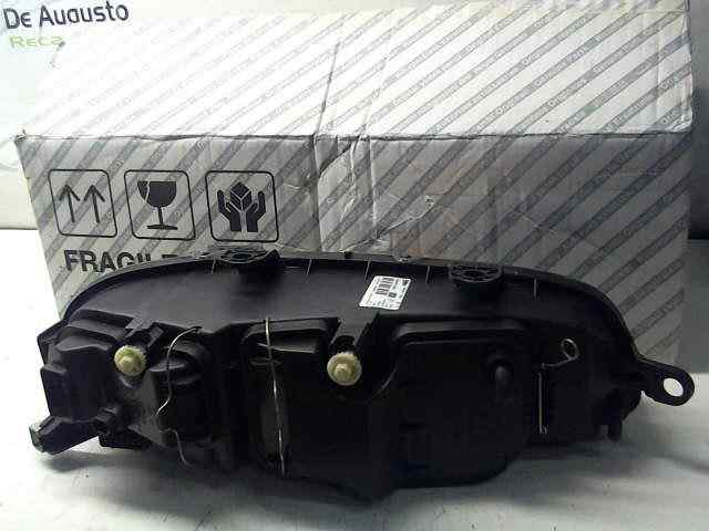  faro izquierdo   fiat recambio original . .