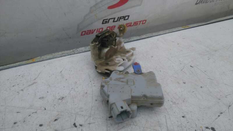  cerradura puert delantera derecha   nissan terrano/terrano.ii (r20) aventura 2.7 turbodiesel