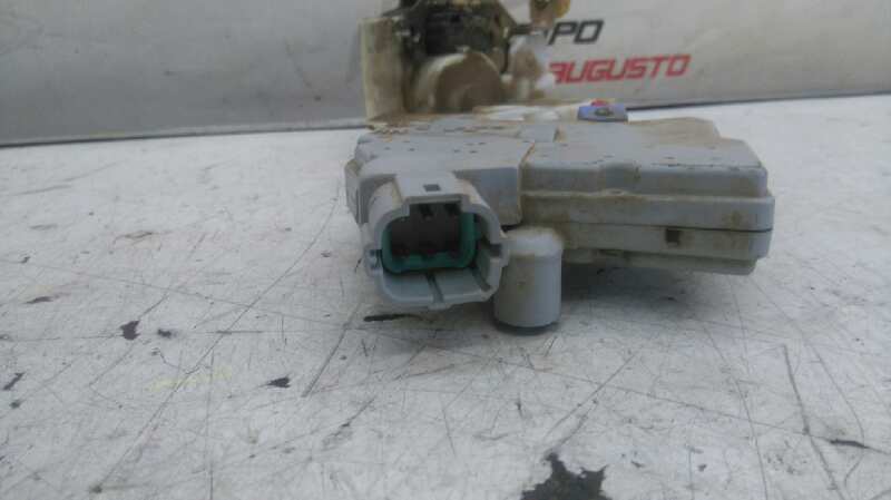  cerradura puert delantera derecha   nissan terrano/terrano.ii (r20) aventura 2.7 turbodiesel