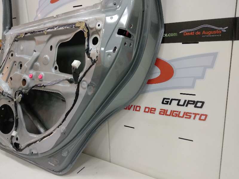  puerta trasera derecha   toyota yaris active 1.0 cat