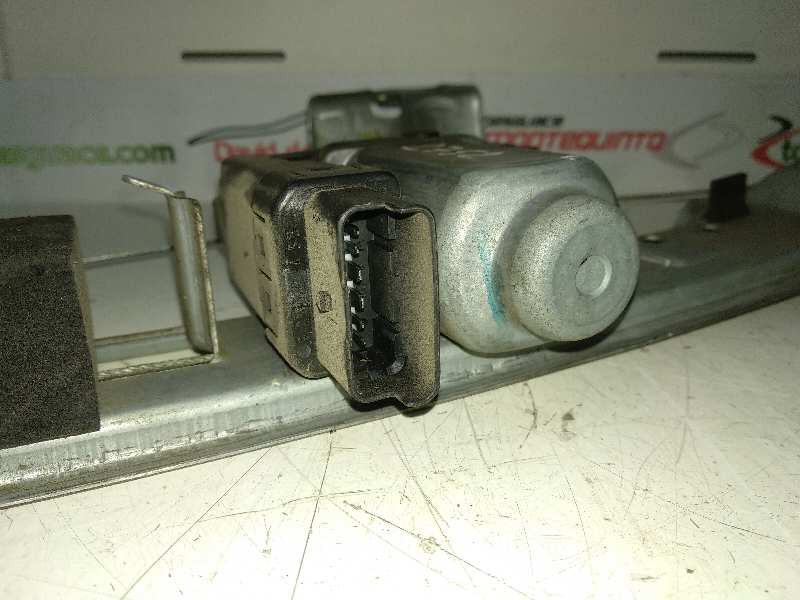  elevalunas trasero derecho   renault megane ii berlina 3p 1.9 dci diesel 1.9 dci diesel
