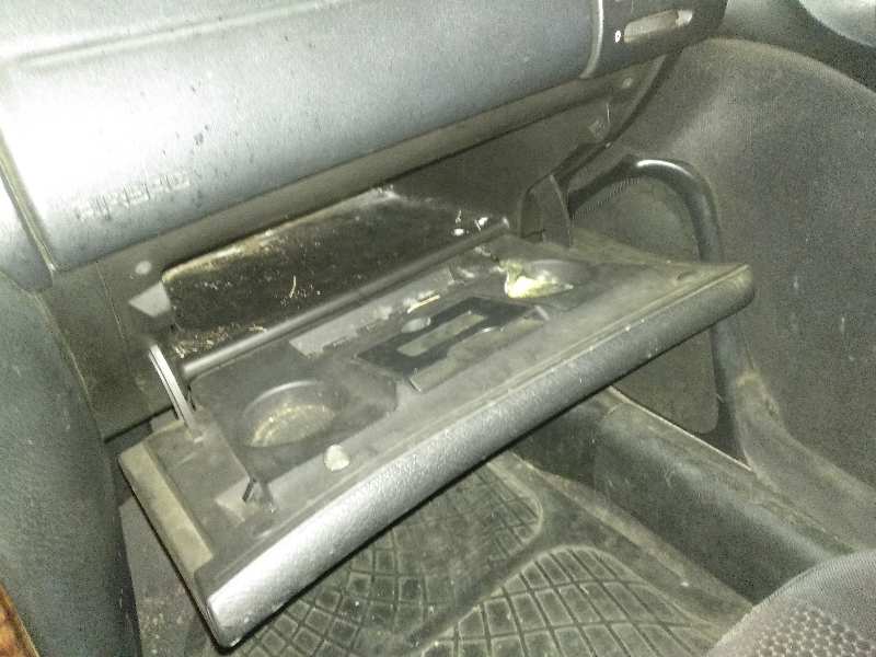  guantera   opel vectra b berlina comfort 2.0 dti