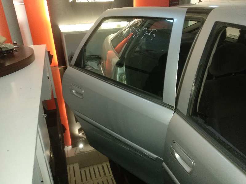  puerta trasera derecha   opel vectra b berlina comfort 2.0 dti