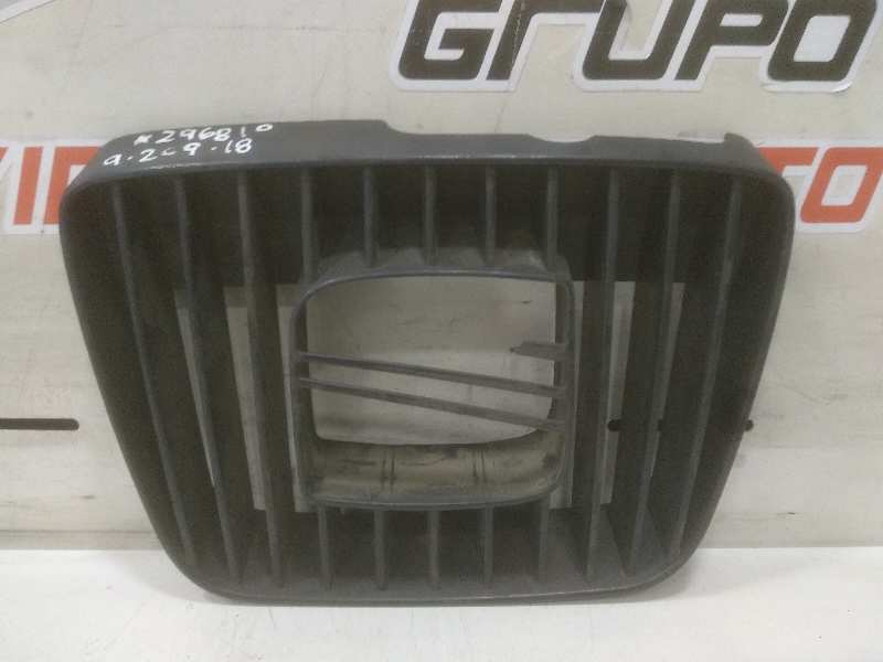  calandra delantera / rejilla del   seat cordoba berlina (6k2) stella 1.4 16v