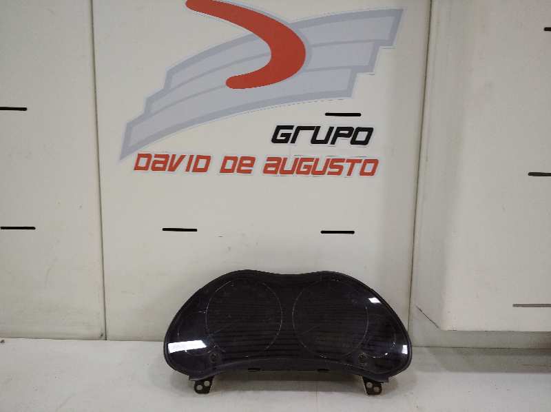  cuadro instrumentos   toyota avensis berlina (t25) 