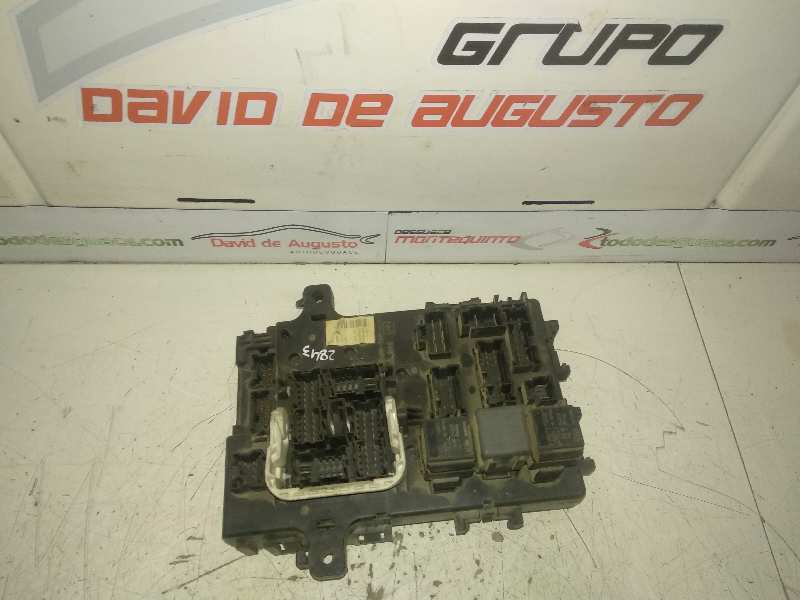 caja reles / fusibles   nissan terrano/terrano.ii (r20) 
