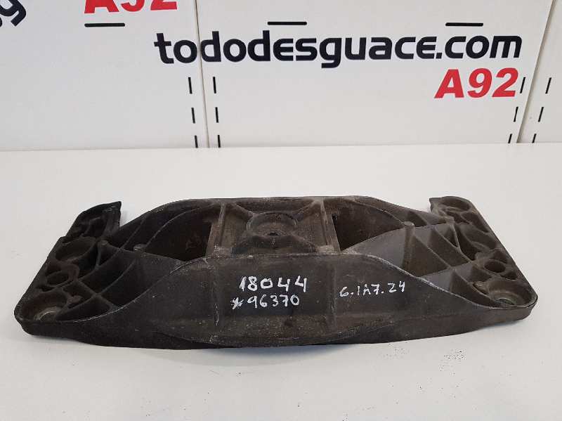  soporte cambio   bmw serie 5 berlina (e60) 530d 3.0 turbodiesel cat