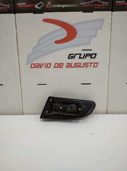  piloto interior trasero izquierdo   seat ibiza (6l1) cool 1.9 sdi