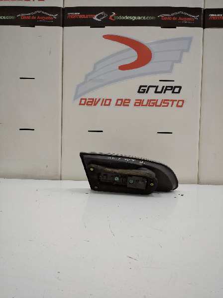  piloto interior trasero derecho   seat ibiza (6l1) cool 1.9 sdi