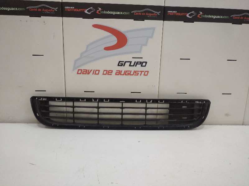  rejilla delantera   peugeot partner kasten 1.6 16v hdi fap 1.6 16v hdi fap